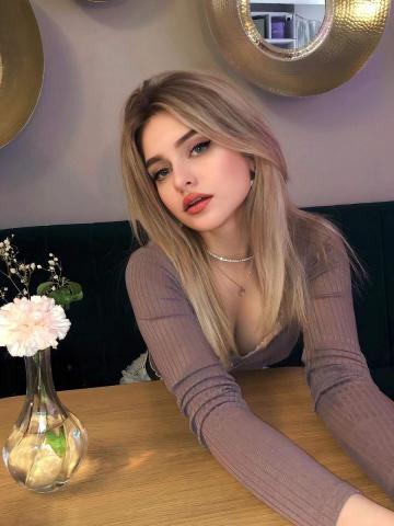 Виктория Горячая Брюнетка фото 2