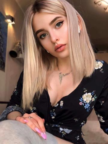 Виктория Горячая Брюнетка фото 3